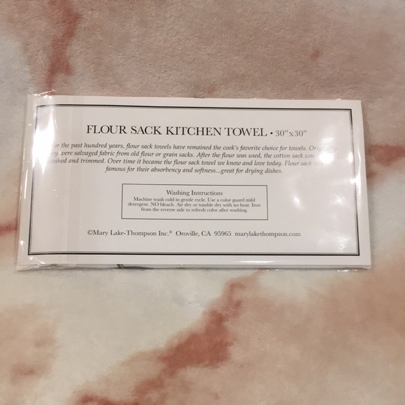 Trick or Treat Halloween Designer Kitchen Towel NWT mary lake thompson 30”x30” - Picture 5 of 10